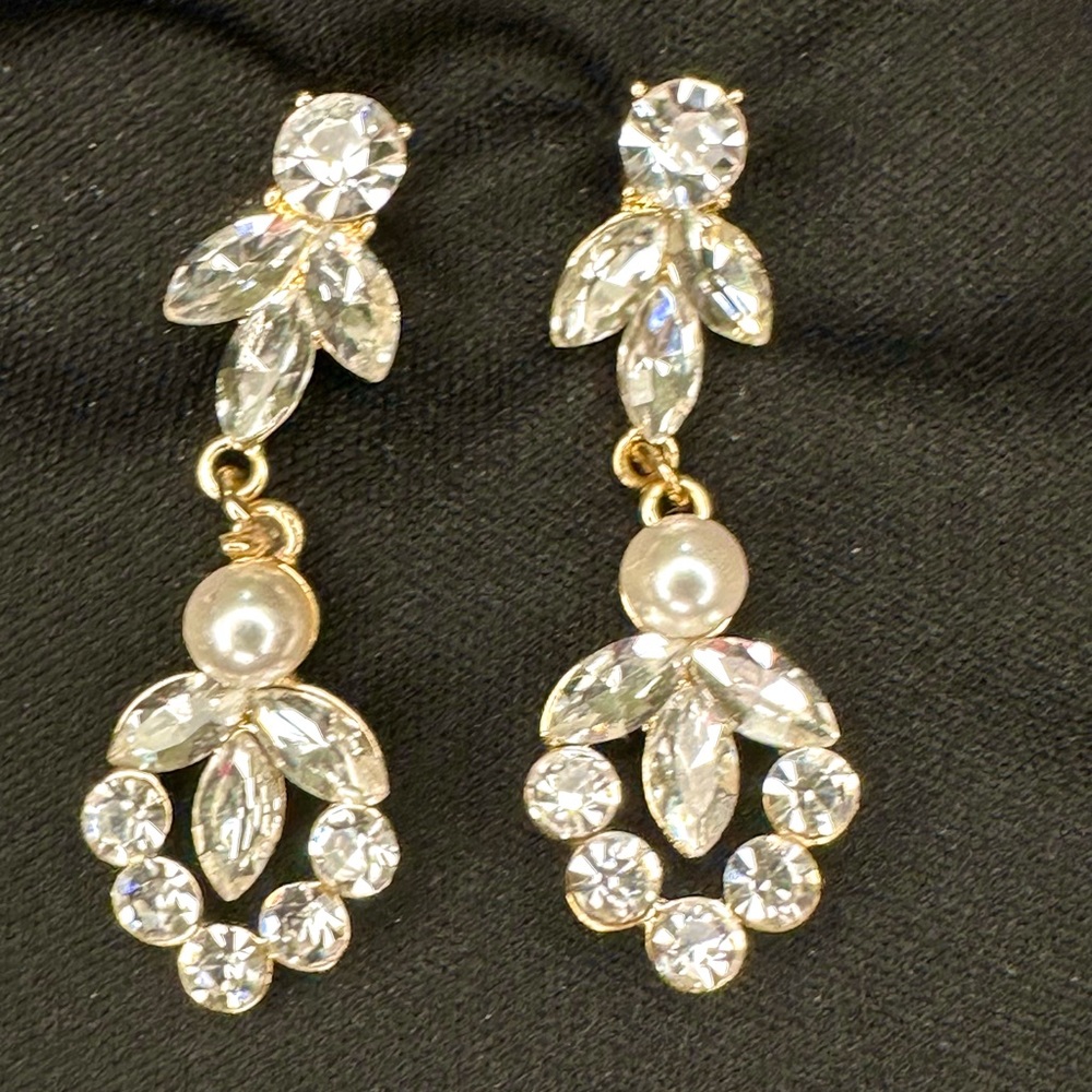 Crystal, Pearl, Gold Drop Earrings